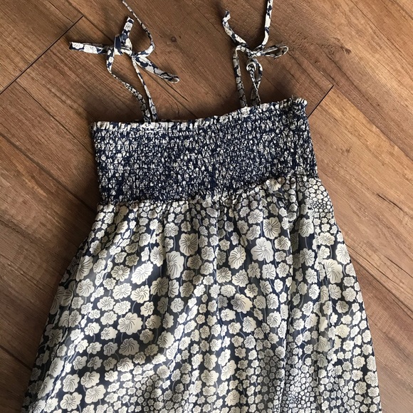 Liberty of London Maxi. - Picture 7 of 10